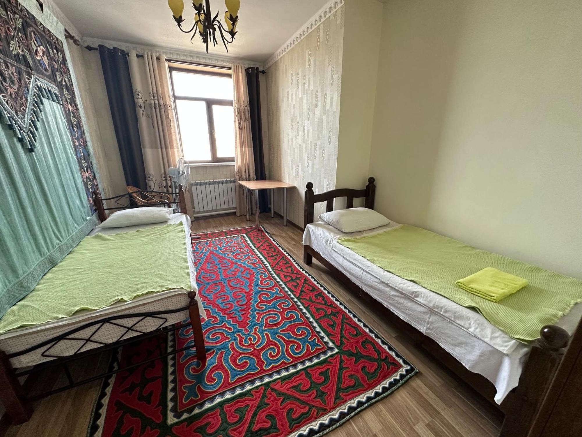 Kurak Homestay Bishkek Exterior foto